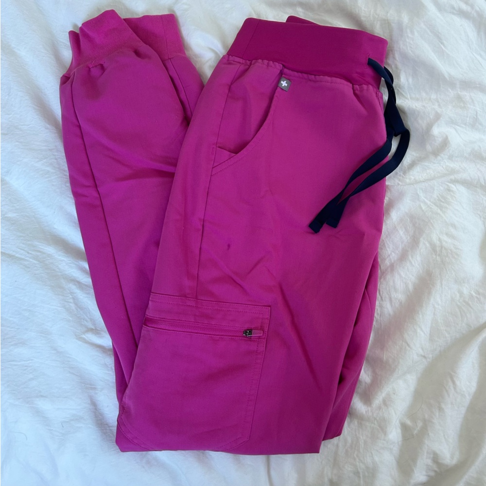 Electric orchid XS/Tall Zamora jogger scrub bottoms